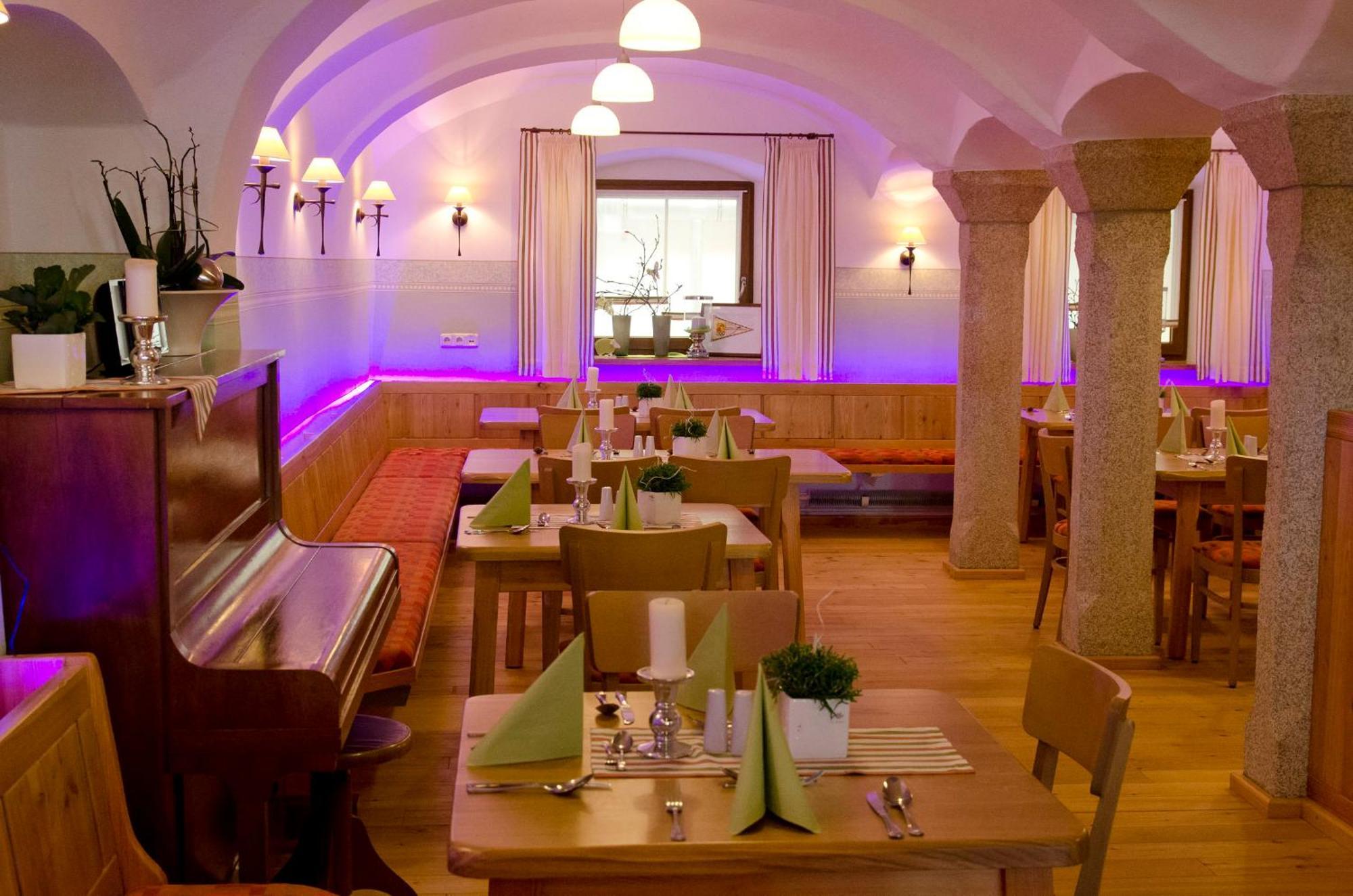 Hotel Gasthof Zur Post Bärnau Eksteriør billede